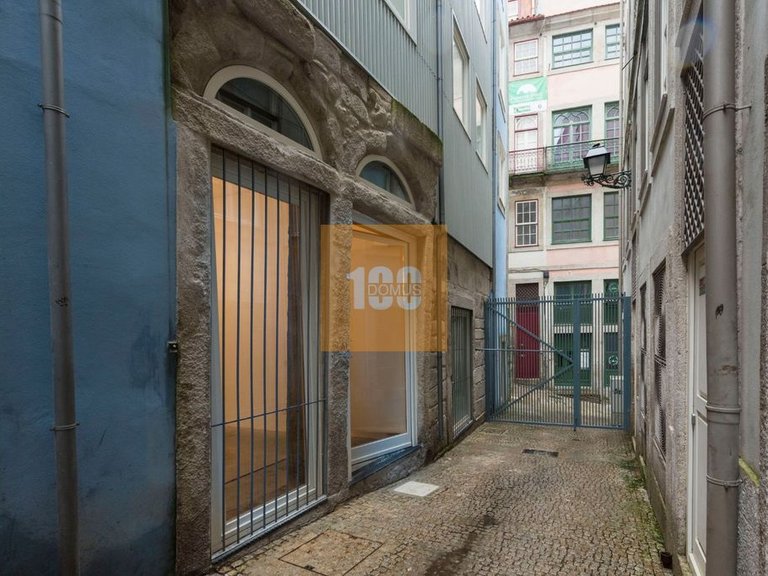Apartment for Sale in Cedofeita, Santo Ildefonso, Sé, Miragaia, São Nicolau E Vitória, Porto 31