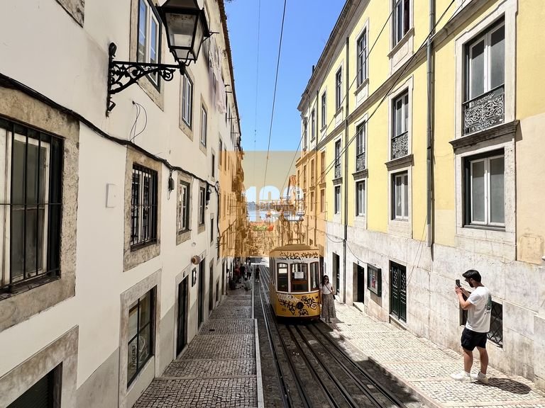 Apartment for Sale in Misericórdia, Lisbon 27