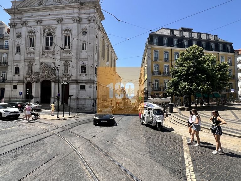 Apartment for Sale in Misericórdia, Lisbon 29