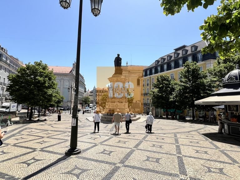 Apartment for Sale in Misericórdia, Lisbon 30