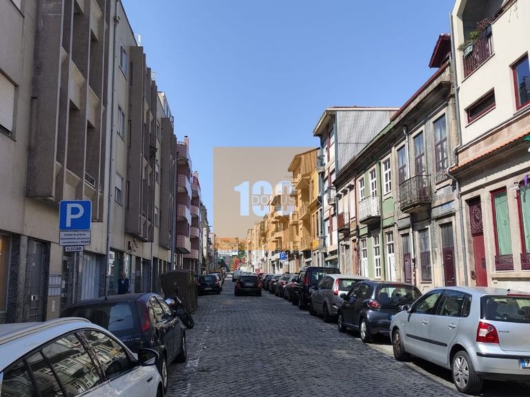 Apartment for Sale in Bonfim, Porto 26