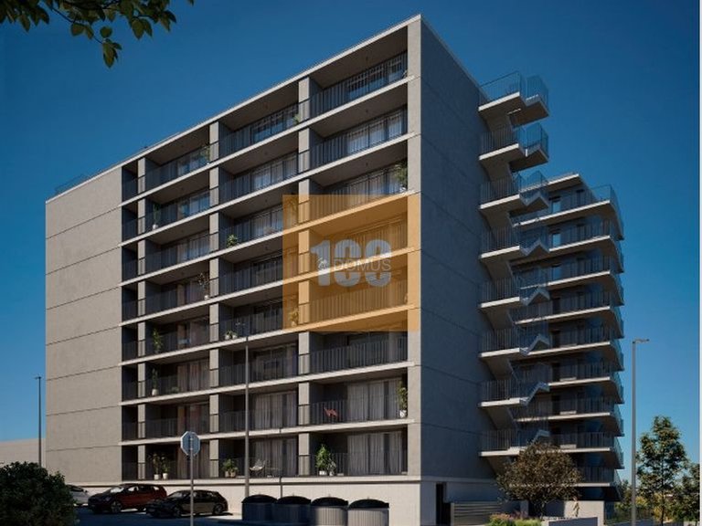 Apartment for Sale in Vilar De Andorinho, Porto 3