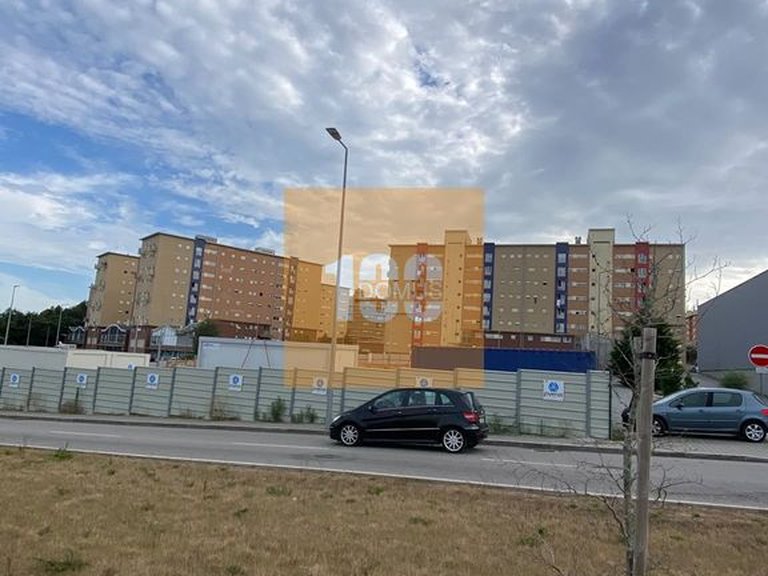 Apartment for Sale in Vilar De Andorinho, Porto 13