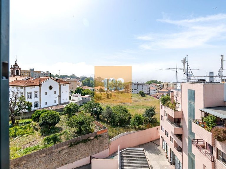 Apartment for Sale in Lordelo Do Ouro E Massarelos, Porto 14