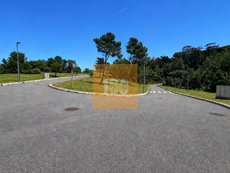 Plot for Sale in S.maria E S.miguel, S.martinho, S.pedro Penaferrim, Lisbon 3