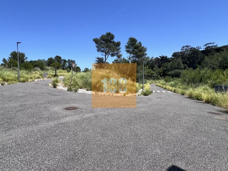 Plot for Sale in S.maria E S.miguel, S.martinho, S.pedro Penaferrim, Lisbon 8