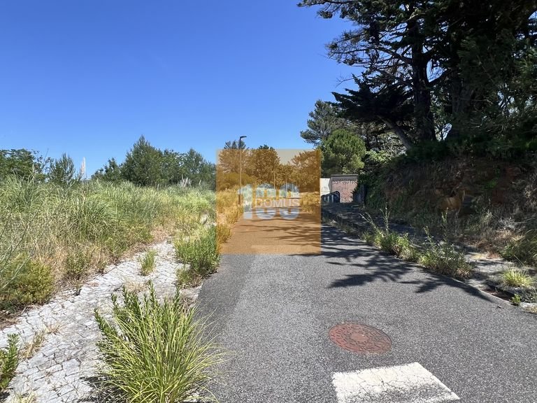 Plot for Sale in S.maria E S.miguel, S.martinho, S.pedro Penaferrim, Lisbon 14