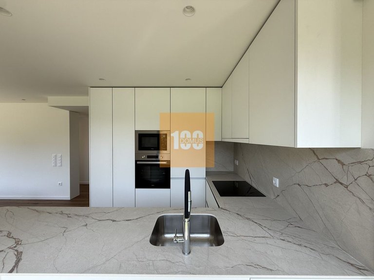 Apartment for Sale in Arcozelo, Porto 9