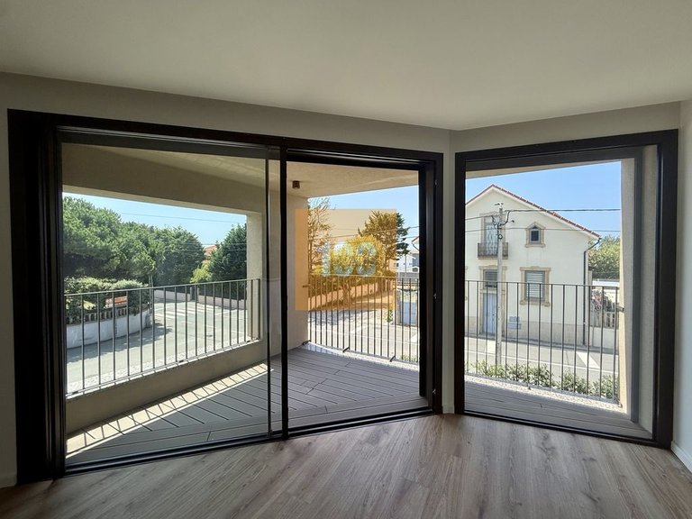 Apartment for Sale in Arcozelo, Porto 3