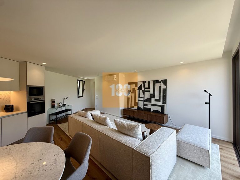 Apartment for Sale in Arcozelo, Porto 1