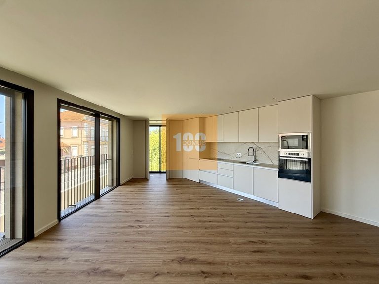 Apartment for Sale in Arcozelo, Porto 3