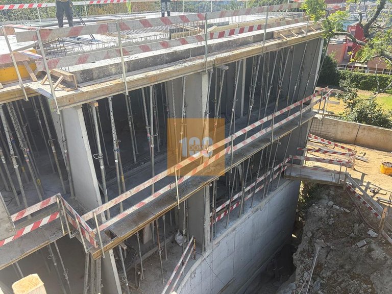 Apartment for Sale in Lordelo Do Ouro E Massarelos, Porto 29