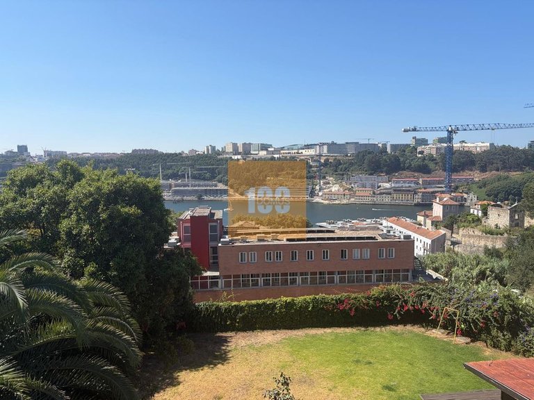 Apartment for Sale in Lordelo Do Ouro E Massarelos, Porto 15