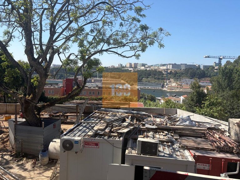Apartment for Sale in Lordelo Do Ouro E Massarelos, Porto 18