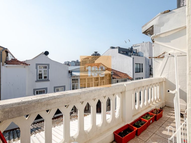 Apartment for Sale in Cedofeita, Santo Ildefonso, Sé, Miragaia, São Nicolau E Vitória, Porto 16