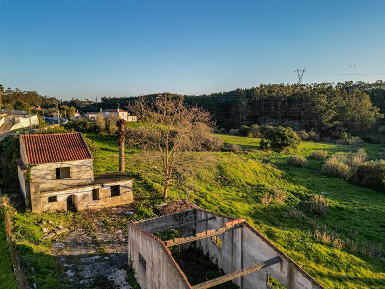 Plot for Sale in Almargem Do Bispo, Lisbon 18