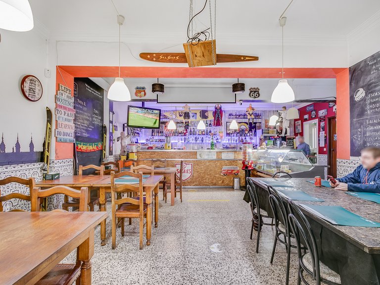 Commercial for Sale in Cascais E Estoril, Lisbon 3