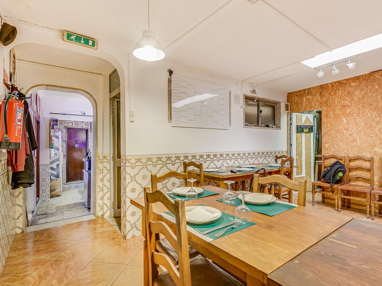 Commercial for Sale in Cascais E Estoril, Lisbon 14