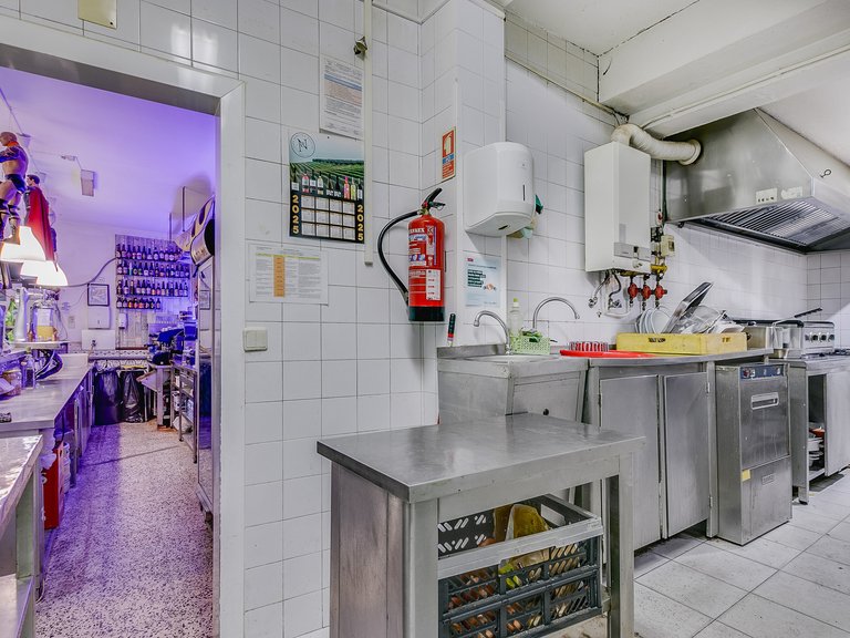 Commercial for Sale in Cascais E Estoril, Lisbon 21