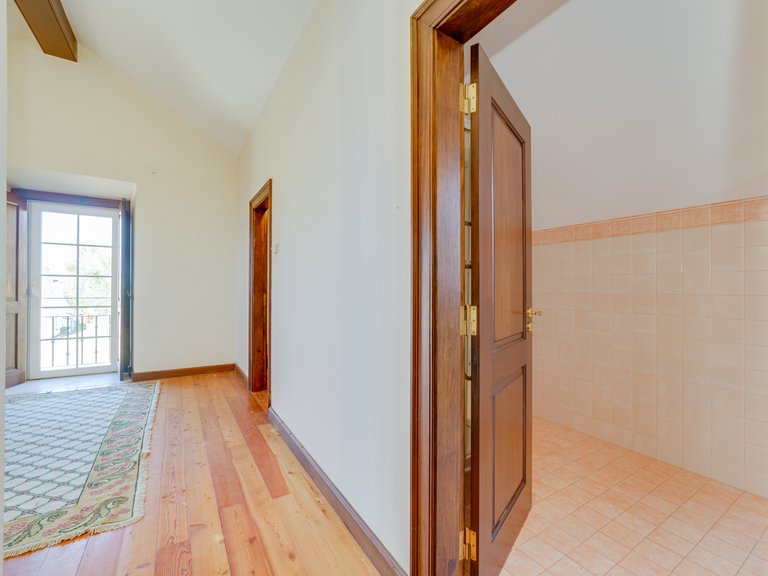 Country House for Sale in Cidade De Santarém, Santarém 31