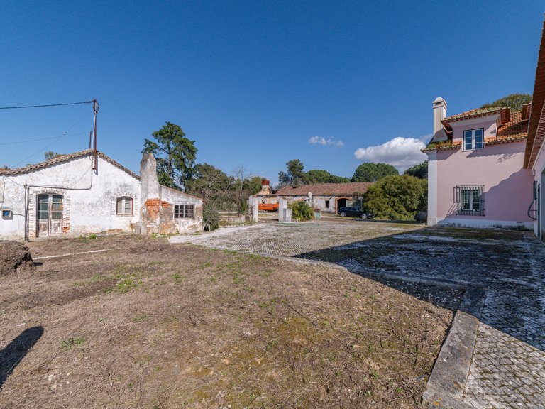 Country House for Sale in Cidade De Santarém, Santarém 54