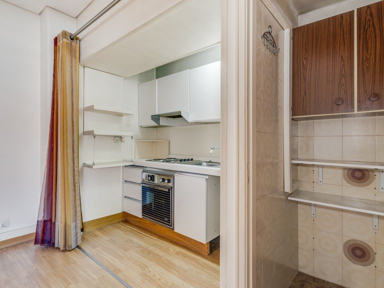 Apartment for Sale in São Domingos De Benfica, Lisbon 10