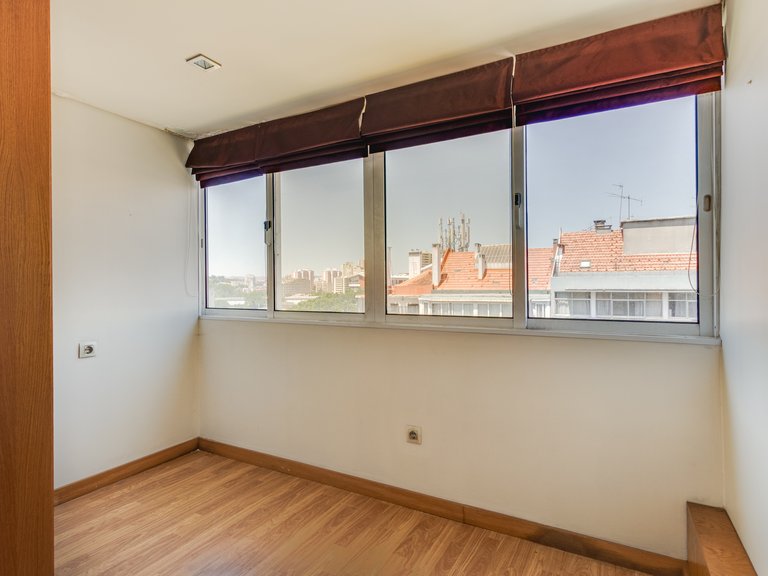 Apartment for Sale in São Domingos De Benfica, Lisbon 15