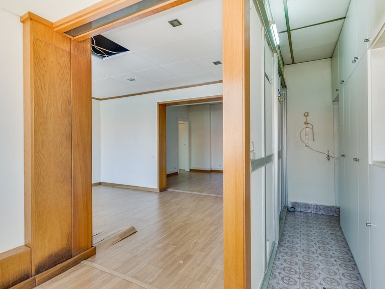 Apartment for Sale in São Domingos De Benfica, Lisbon 16