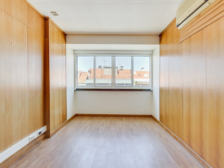 Apartment for Sale in São Domingos De Benfica, Lisbon 21