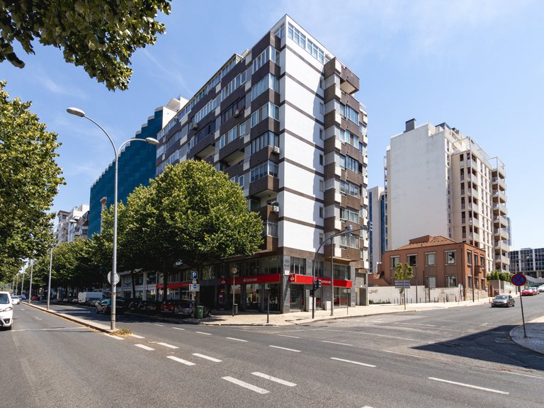 Apartment for Sale in São Domingos De Benfica, Lisbon 1