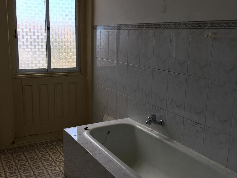 Commercial for Sale in Bonfim, Porto, Porto 8