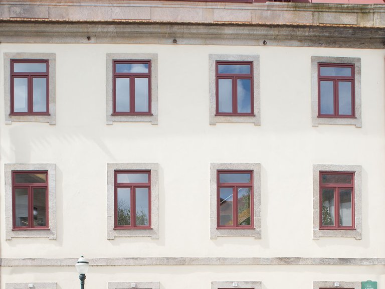 Commercial for Sale in Bonfim, Porto, Porto 1