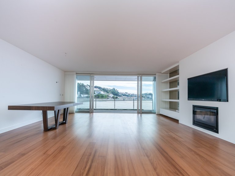 Apartment for Sale in Lordelo do Ouro e Massarelos, Porto, Porto 5