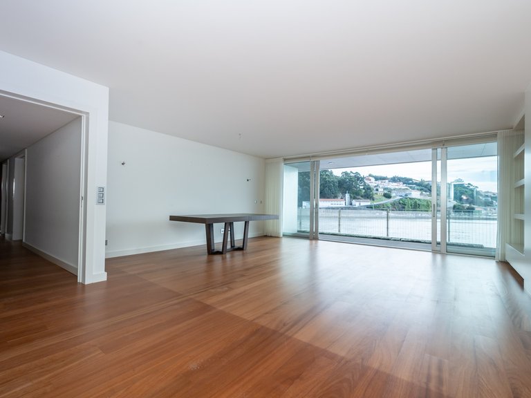Apartment for Sale in Lordelo do Ouro e Massarelos, Porto, Porto 6