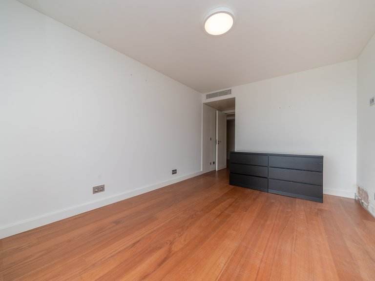 Apartment for Sale in Lordelo do Ouro e Massarelos, Porto, Porto 17