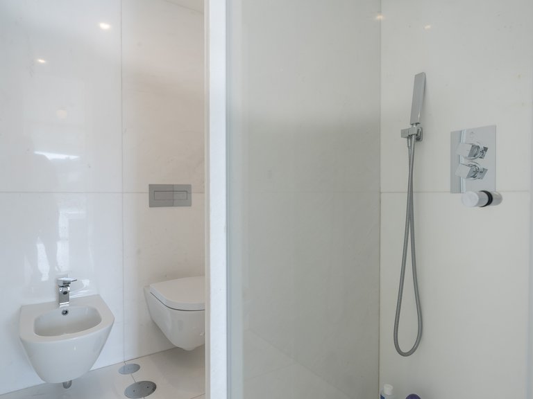 Apartment for Sale in Lordelo do Ouro e Massarelos, Porto, Porto 24