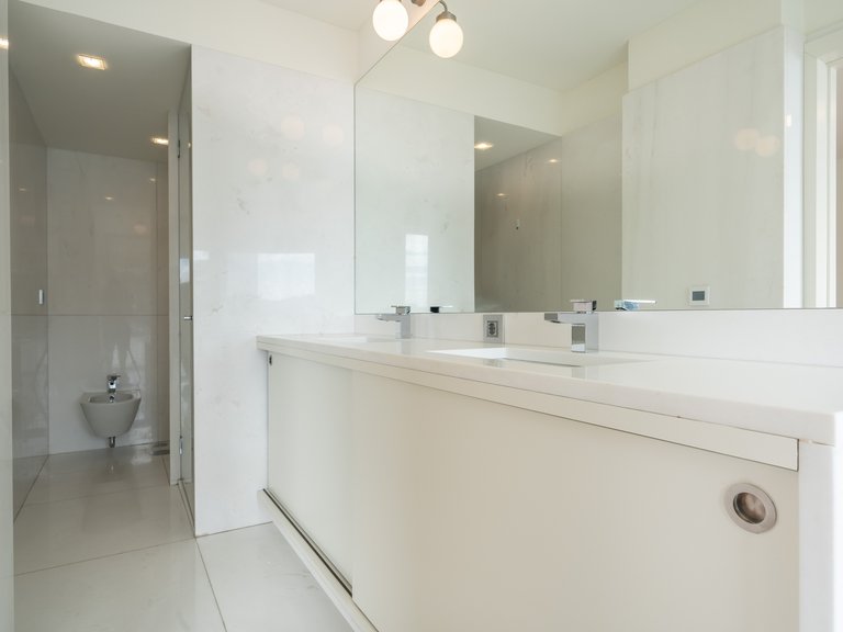 Apartment for Sale in Lordelo do Ouro e Massarelos, Porto, Porto 25
