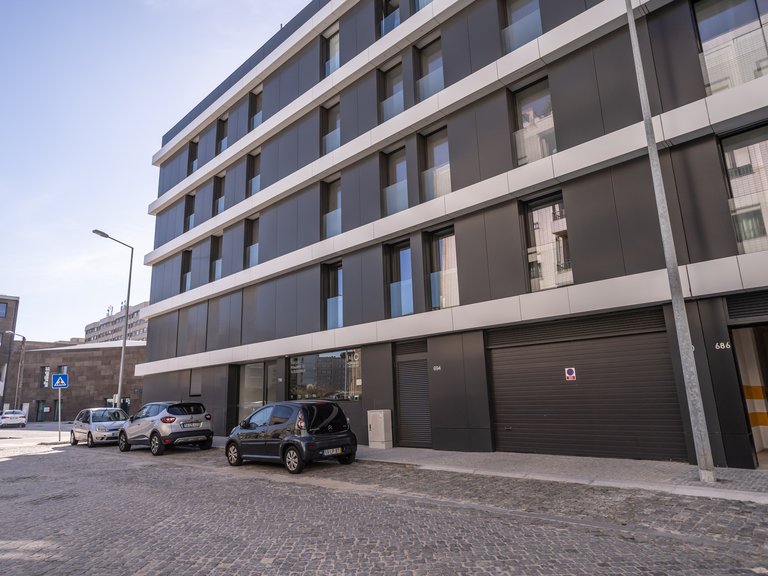 Apartment for Sale in Matosinhos e Leça da Palmeira, Matosinhos, Porto 1