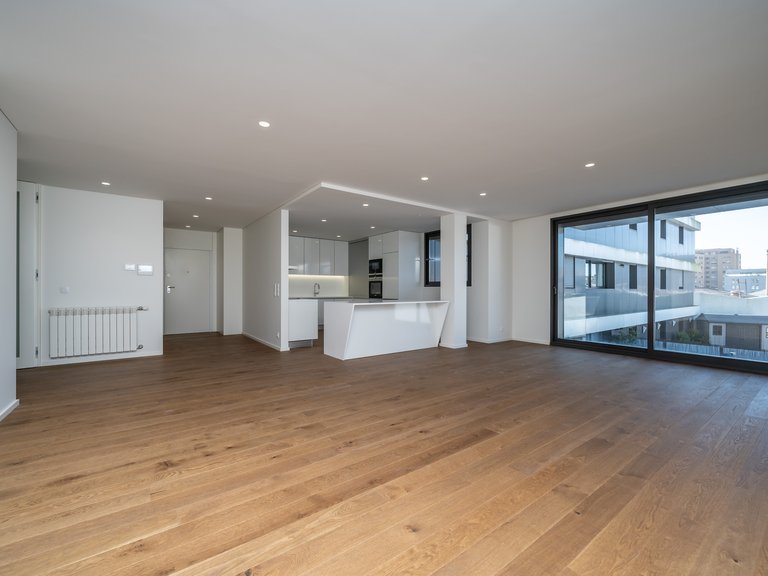 Apartment for Sale in Matosinhos e Leça da Palmeira, Matosinhos, Porto 3
