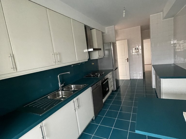 Apartment for Sale in Matosinhos e Leça da Palmeira, Matosinhos, Porto 5