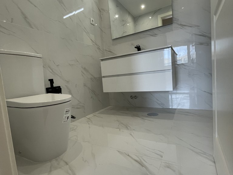Apartment for Sale in Matosinhos e Leça da Palmeira, Matosinhos, Porto 15