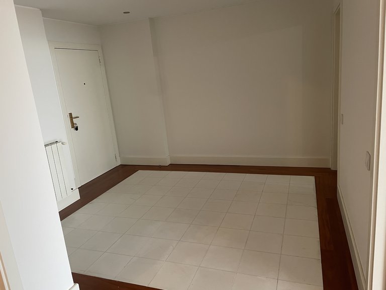 Apartment for Sale in Matosinhos e Leça da Palmeira, Matosinhos, Porto 17
