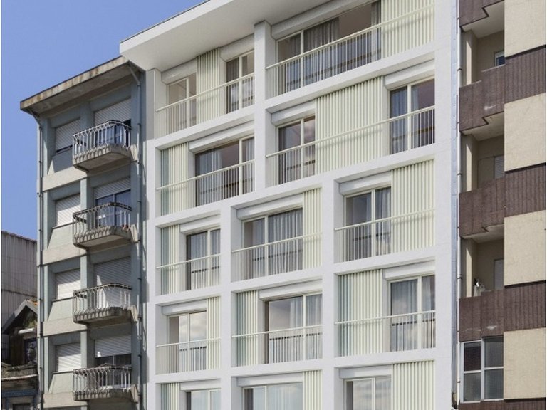 Commercial for Sale in Bonfim, Porto, Porto 1
