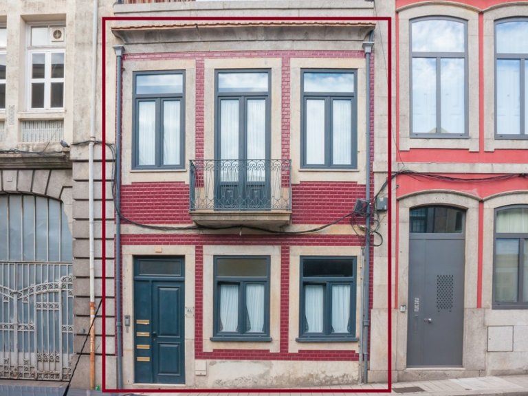 Commercial for Sale in Cedofeita, Santo Ildefonso, Sé, Miragaia, São Nicolau e Vitória, Porto, Porto 1