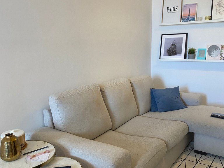 Apartment for Sale in Campolide, Lisboa, Lisbon 2