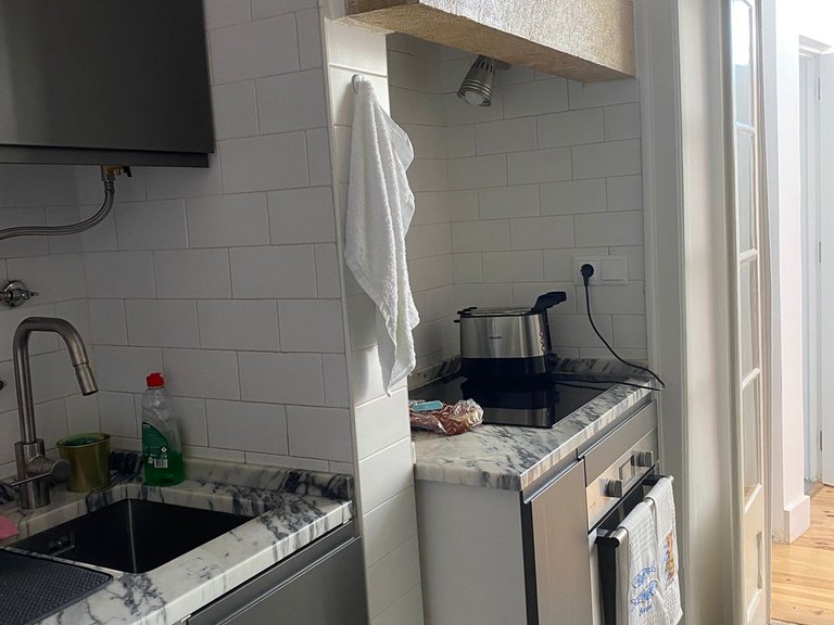 Apartment for Sale in Campolide, Lisboa, Lisbon 5