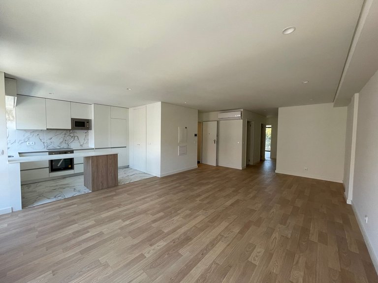 Apartment for Sale in Cedofeita, Santo Ildefonso, Sé, Miragaia, São Nicolau e Vitória, Porto, Porto 2