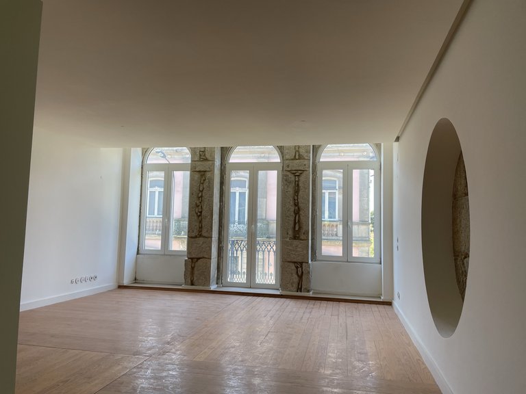 Commercial for Sale in Cedofeita, Santo Ildefonso, Sé, Miragaia, São Nicolau e Vitória, Porto, Porto 2