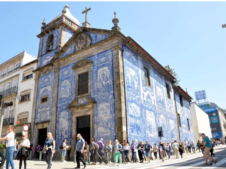 Commercial for Sale in Cedofeita, Santo Ildefonso, Sé, Miragaia, São Nicolau e Vitória, Porto, Porto 1