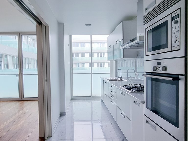Apartment for Sale in Funchal (Sé), Funchal, Ilha Da Madeira 7
